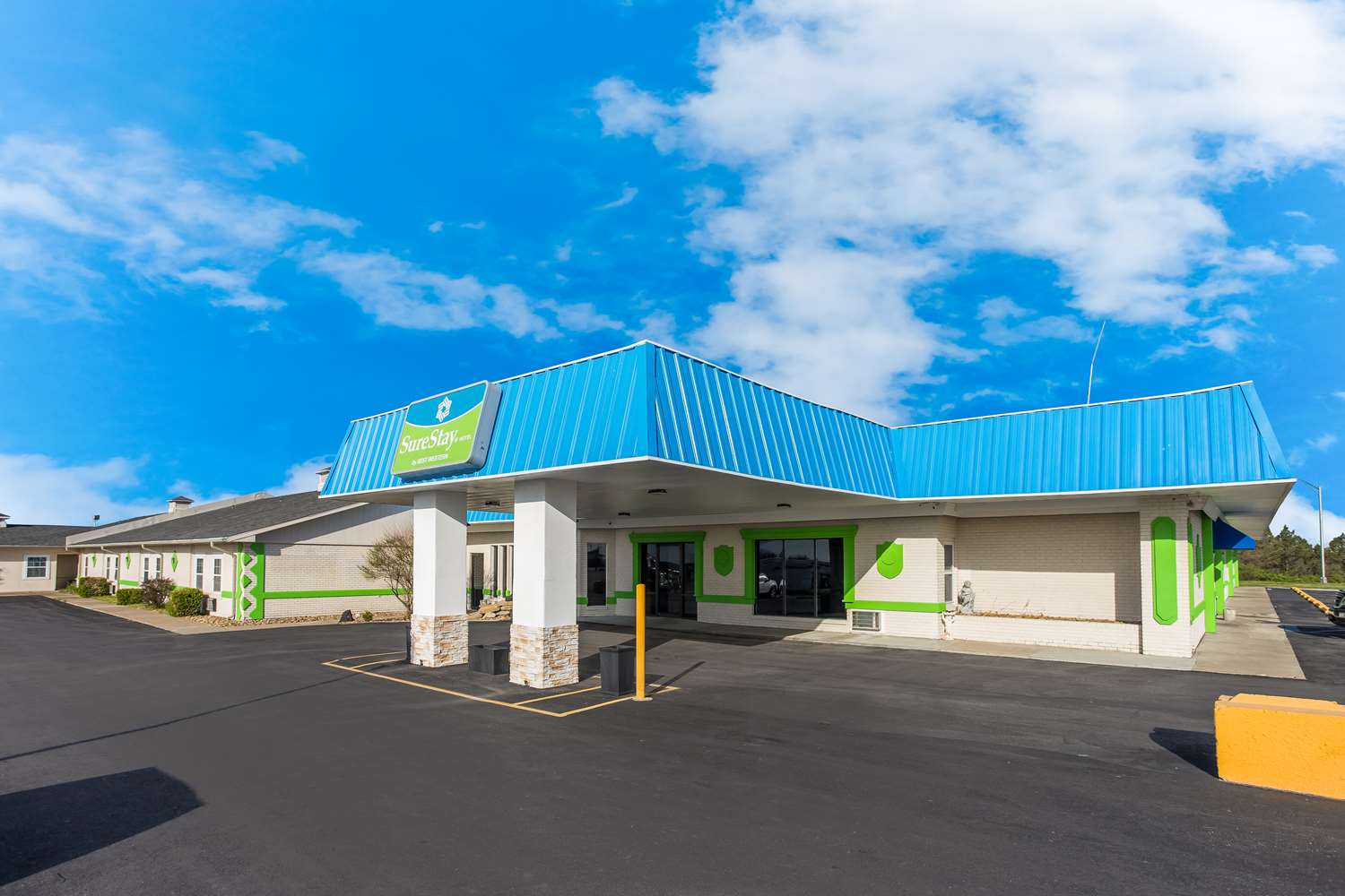 Surestay Hotel By Best Western Higginsville 3/11
