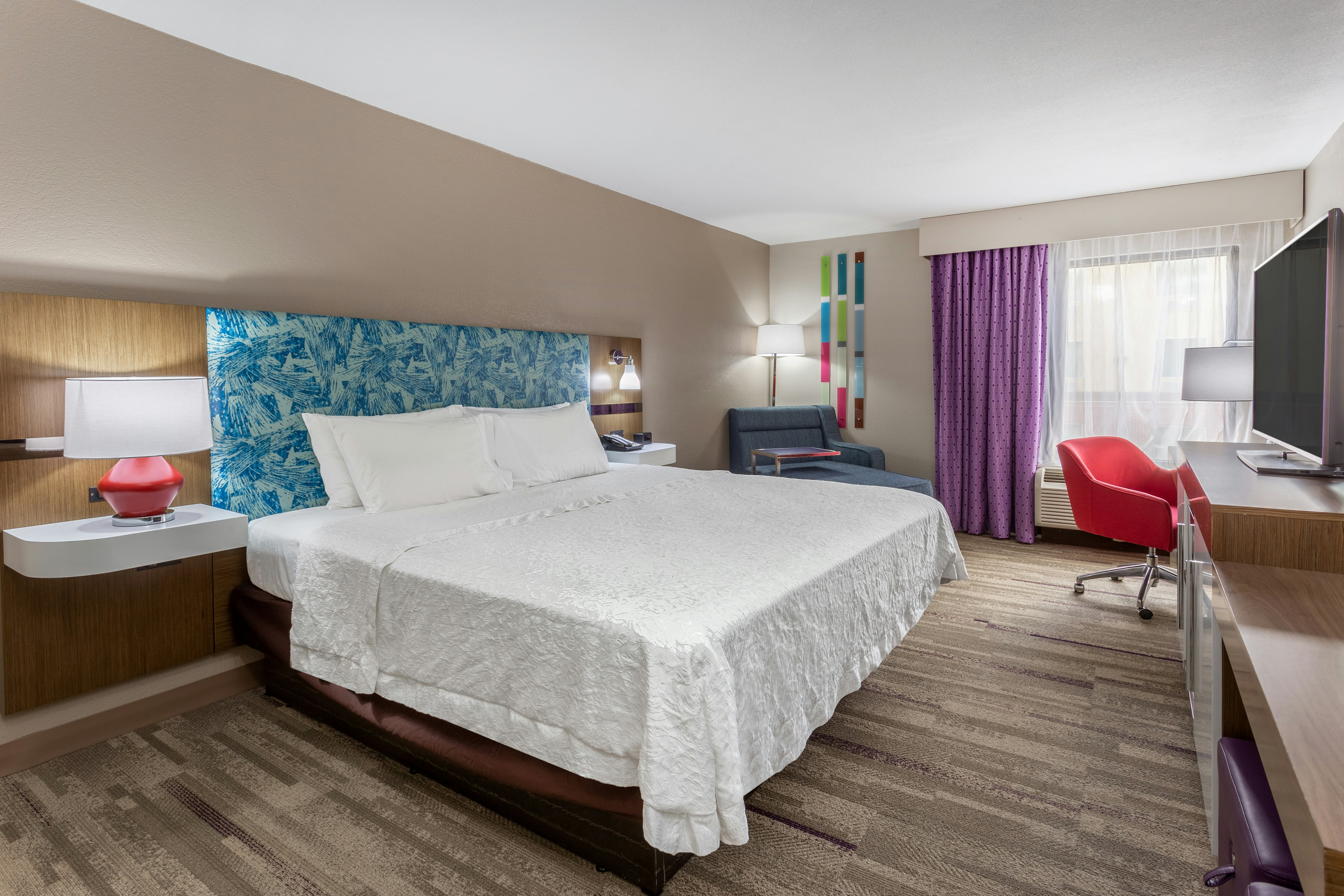 ROOM, KING BED, ACCESSIBLE