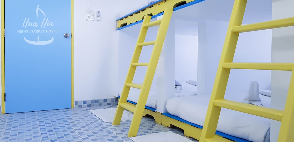 Hua Hin Night Market Hostel 2/64