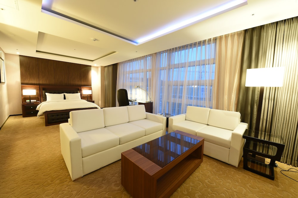 Wirye Militopia Hotel by Marine 44/62