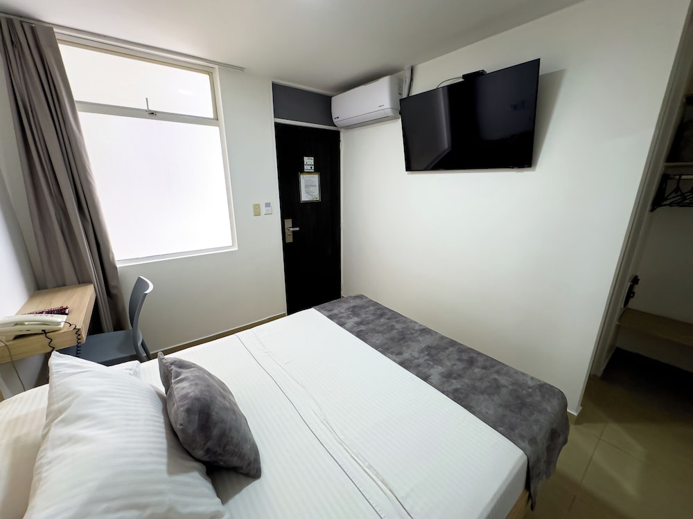 Hotel Alcaravan 12/58