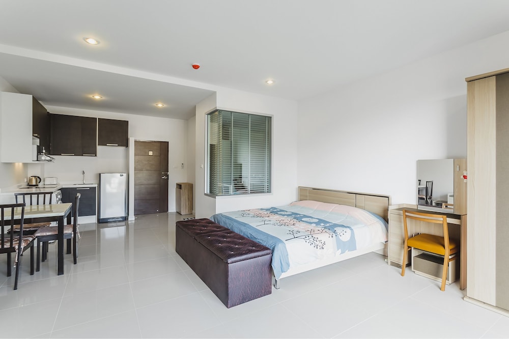 Chic Condo Karon 34/61