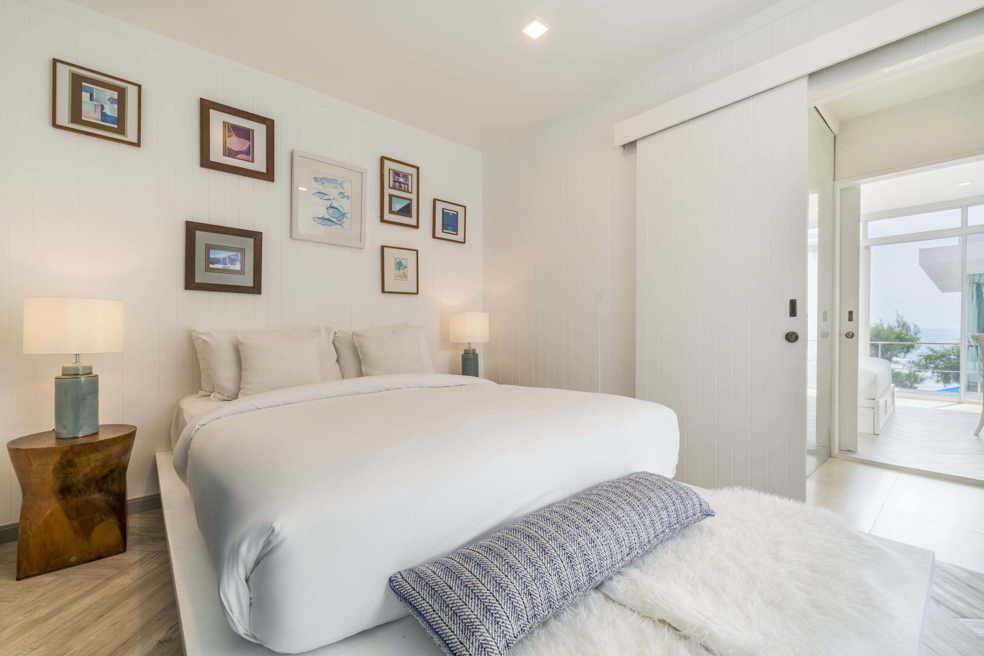 4 Bedrooms, Pool, Villa, King Bed, 3 Queen Beds, Beach Front، Tolani Le Bayburi Villas Pranburi 2/10