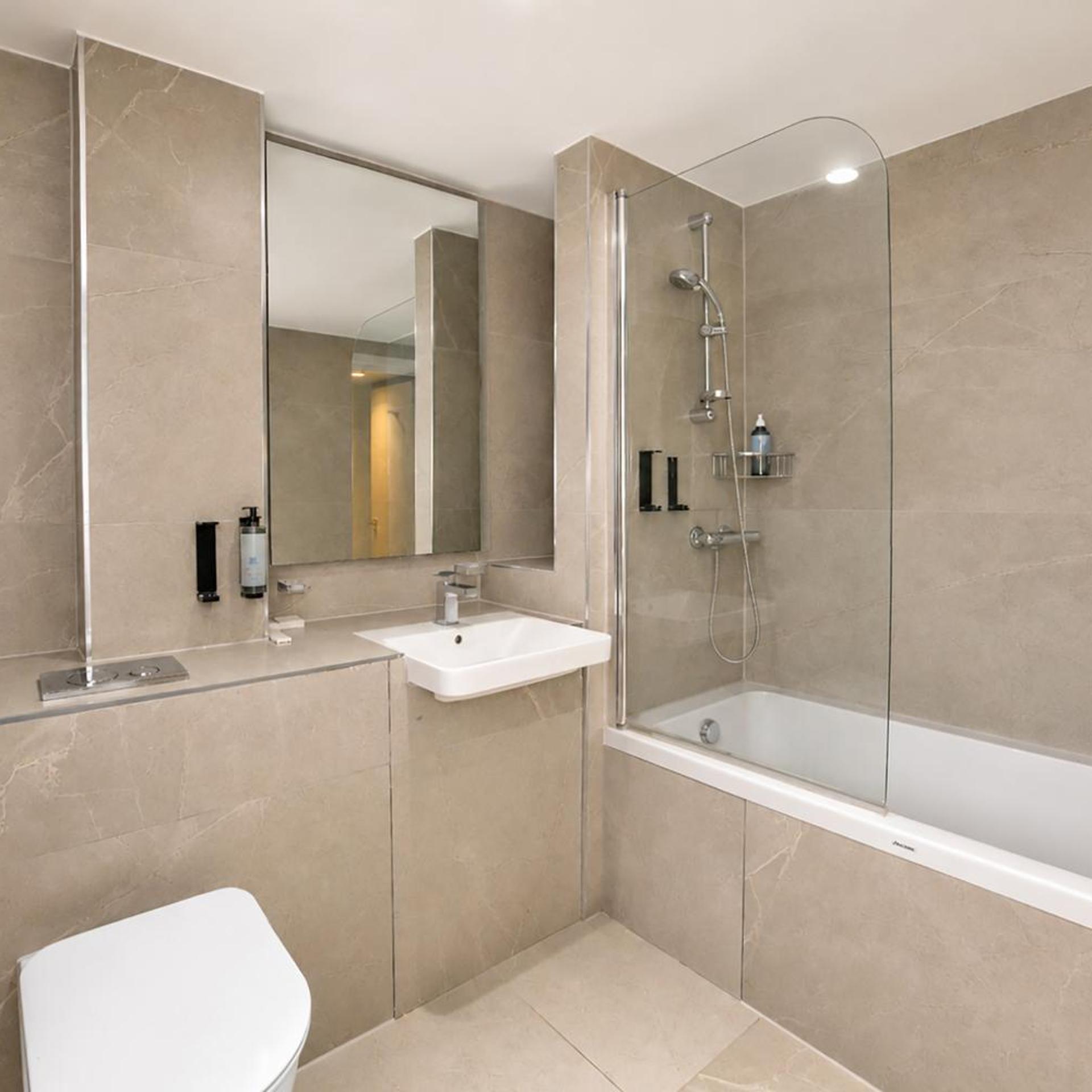 OYO The Manor Park Hotel 54/55