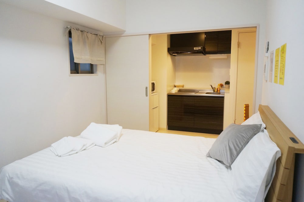 DELUXE, DOUBLE BED, GARDEN VIEW