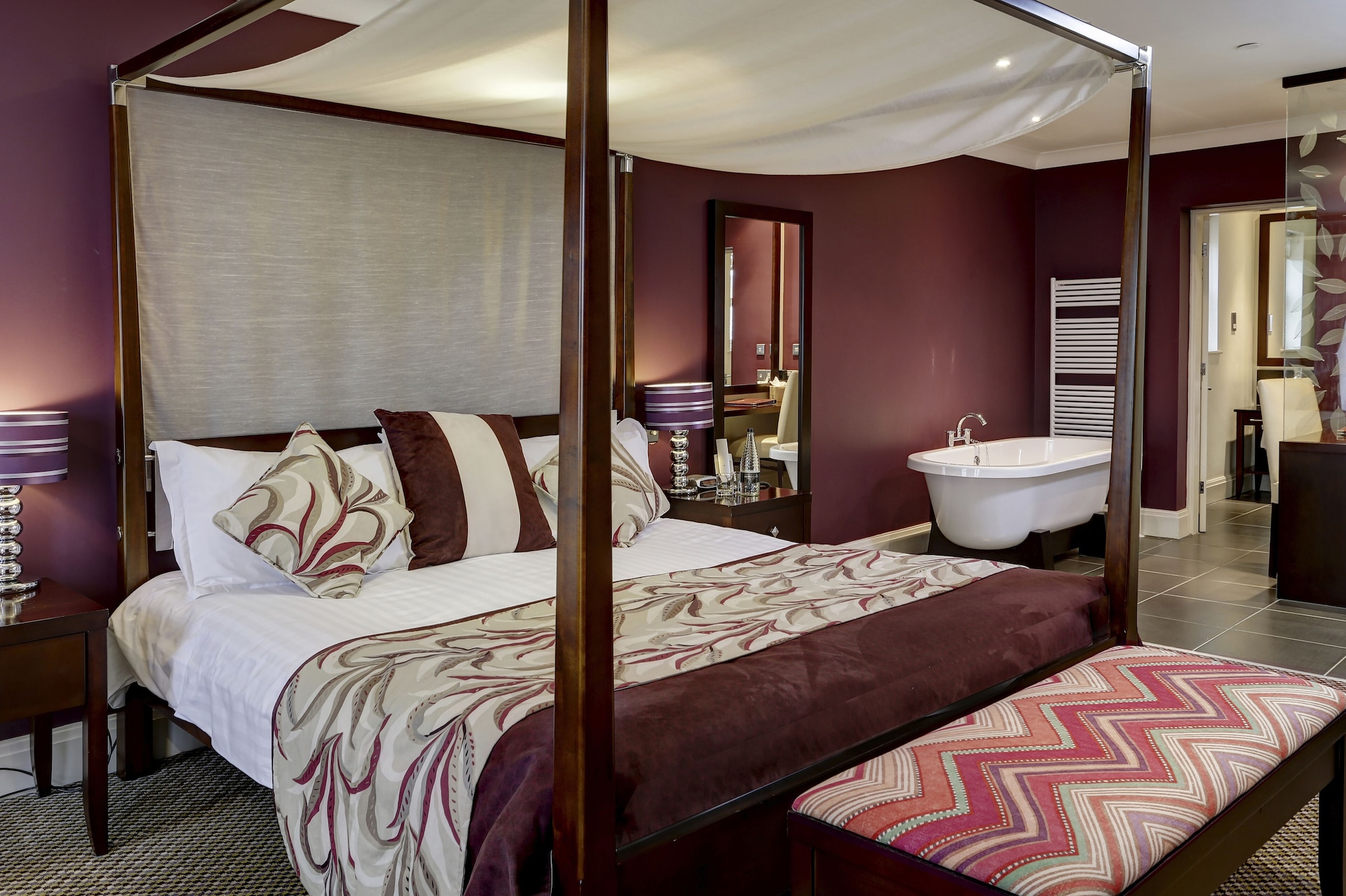 Deluxe, Double Bed