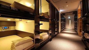 Capsule, Upper, 2 Double Beds