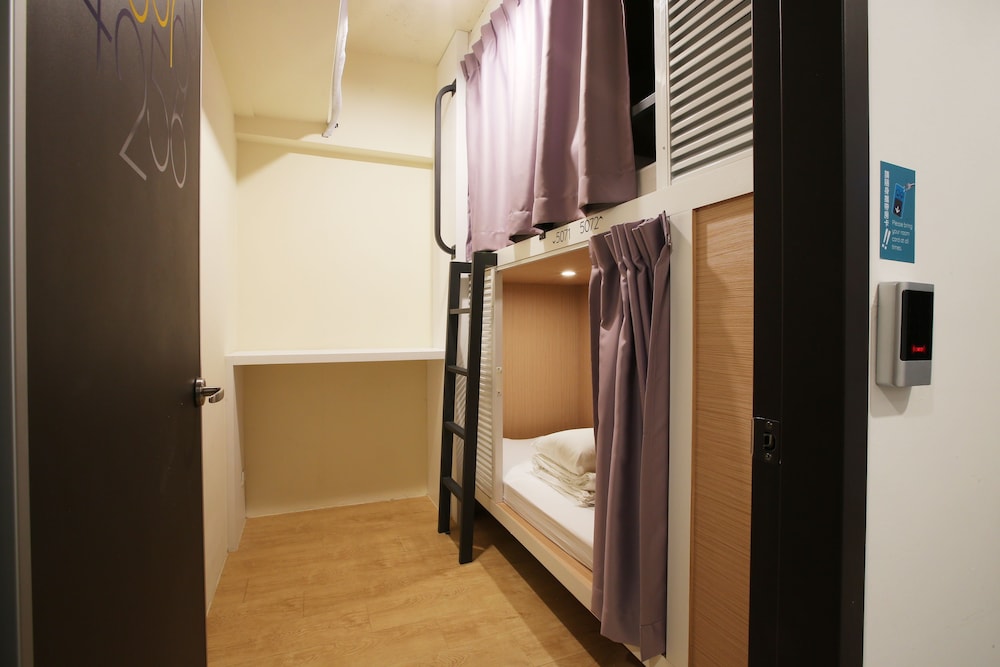 Loosha Hostel 14/69