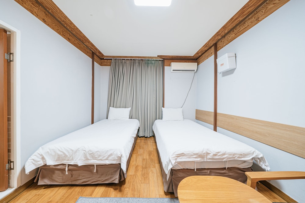 Miju Hotel 31/50
