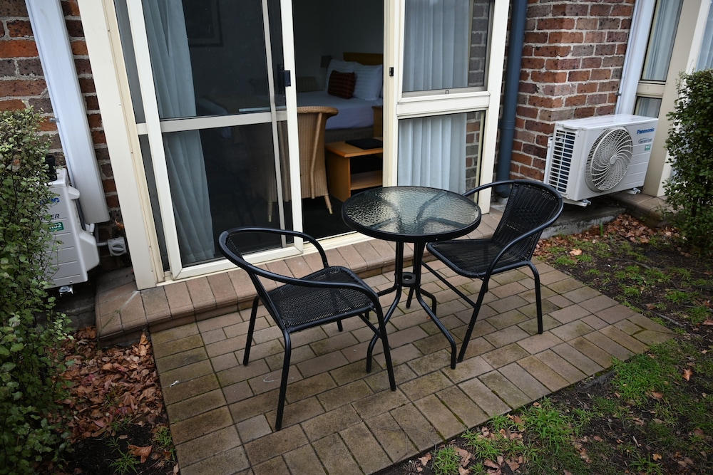GRAND COUNTRY LDG 51/60
