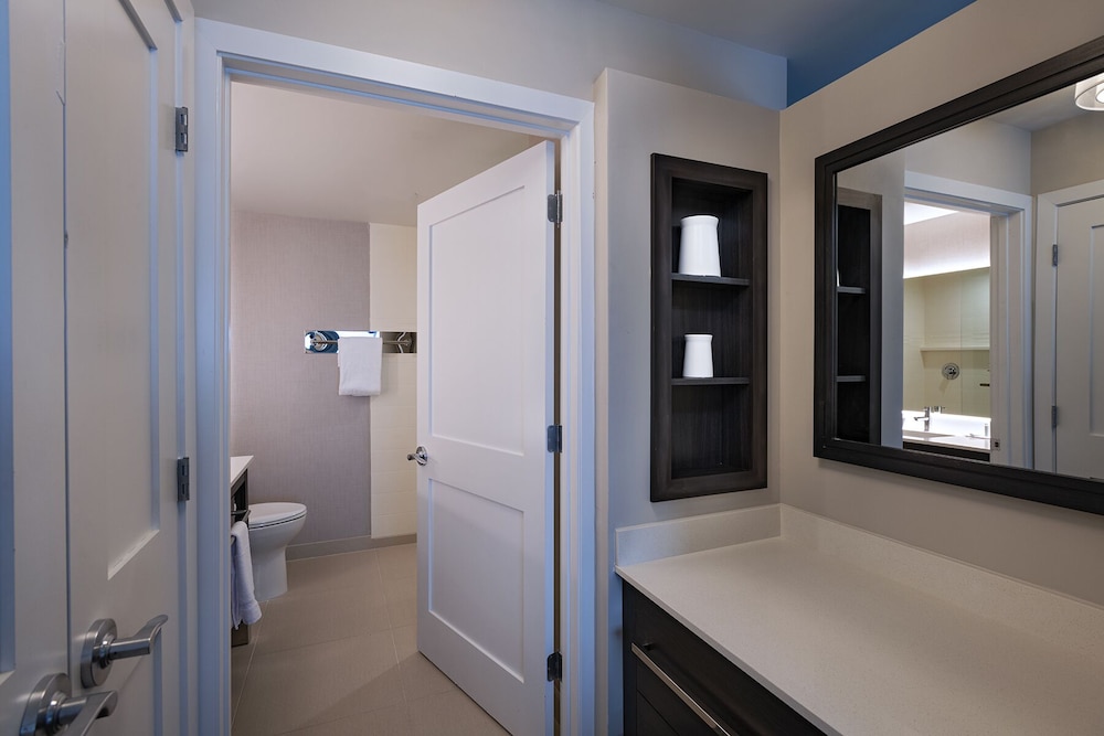 Residence Inn by Marriott New Brunswick Tower Center Blvd 31/32