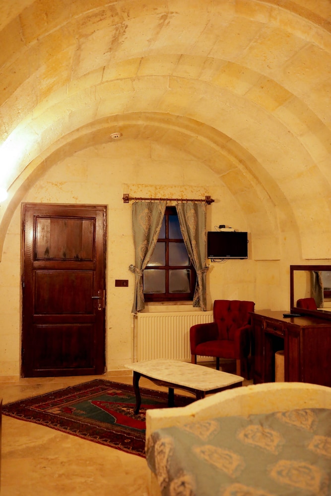 Lalezar 22/50