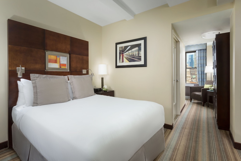 Aura Hotel Times Square 6/31