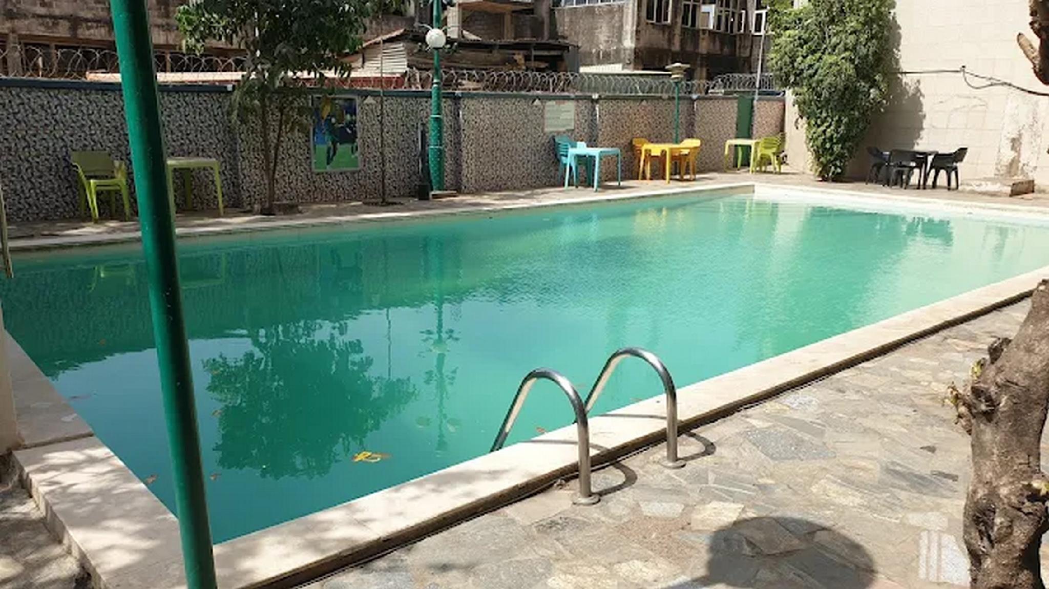 Chida Hotel International 32/33