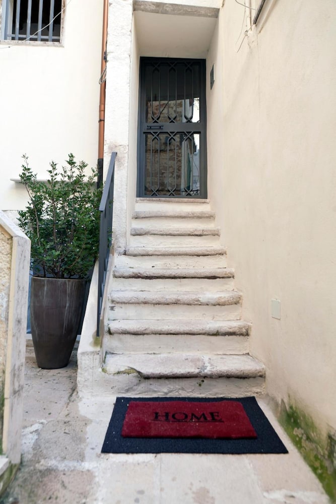 Suite Home Trani 7/50