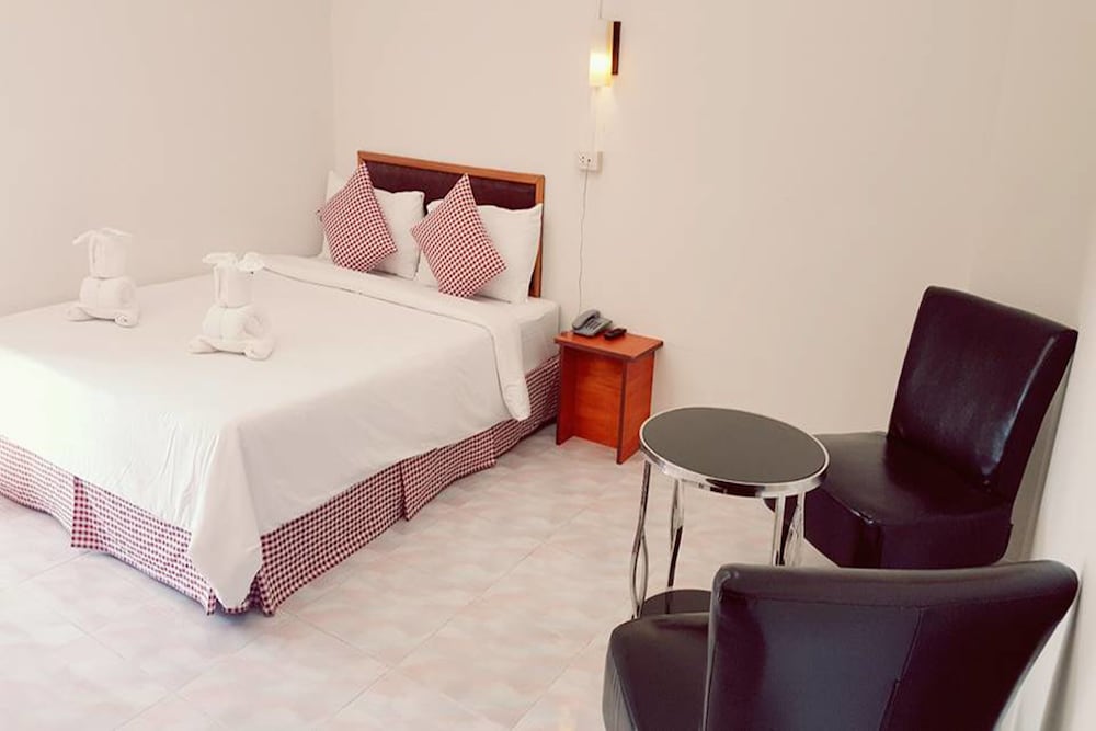 Hotel De Ratt 24/52
