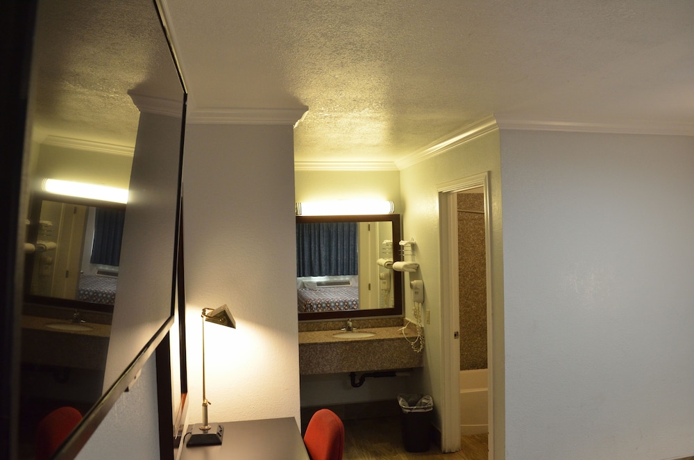 Welcome Inn 34/66