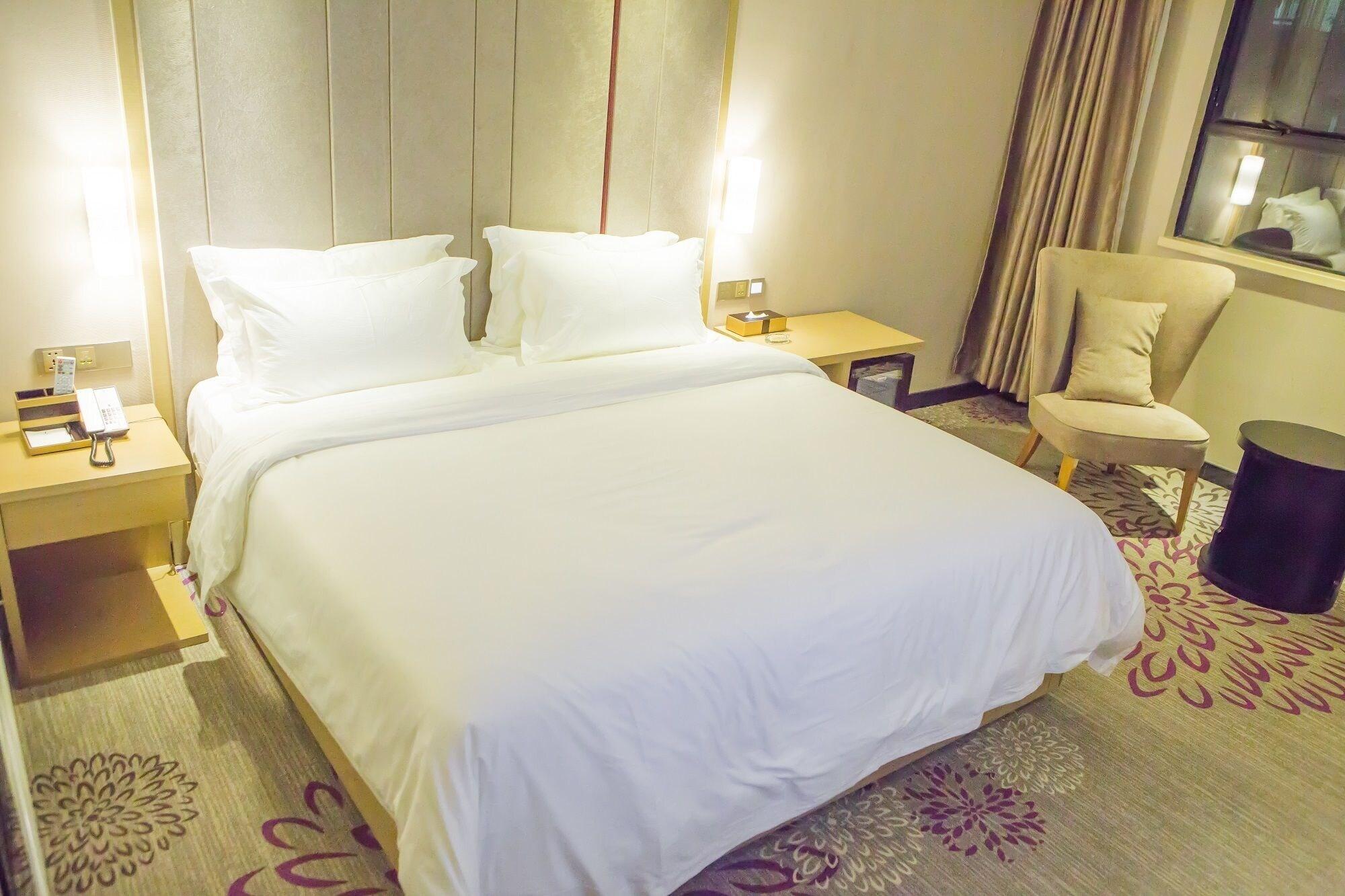 Lavande Hotels 14/31