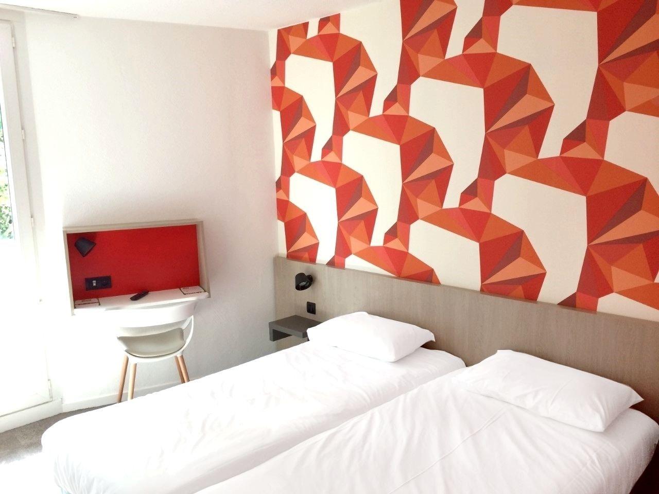 Standard, Twin Beds