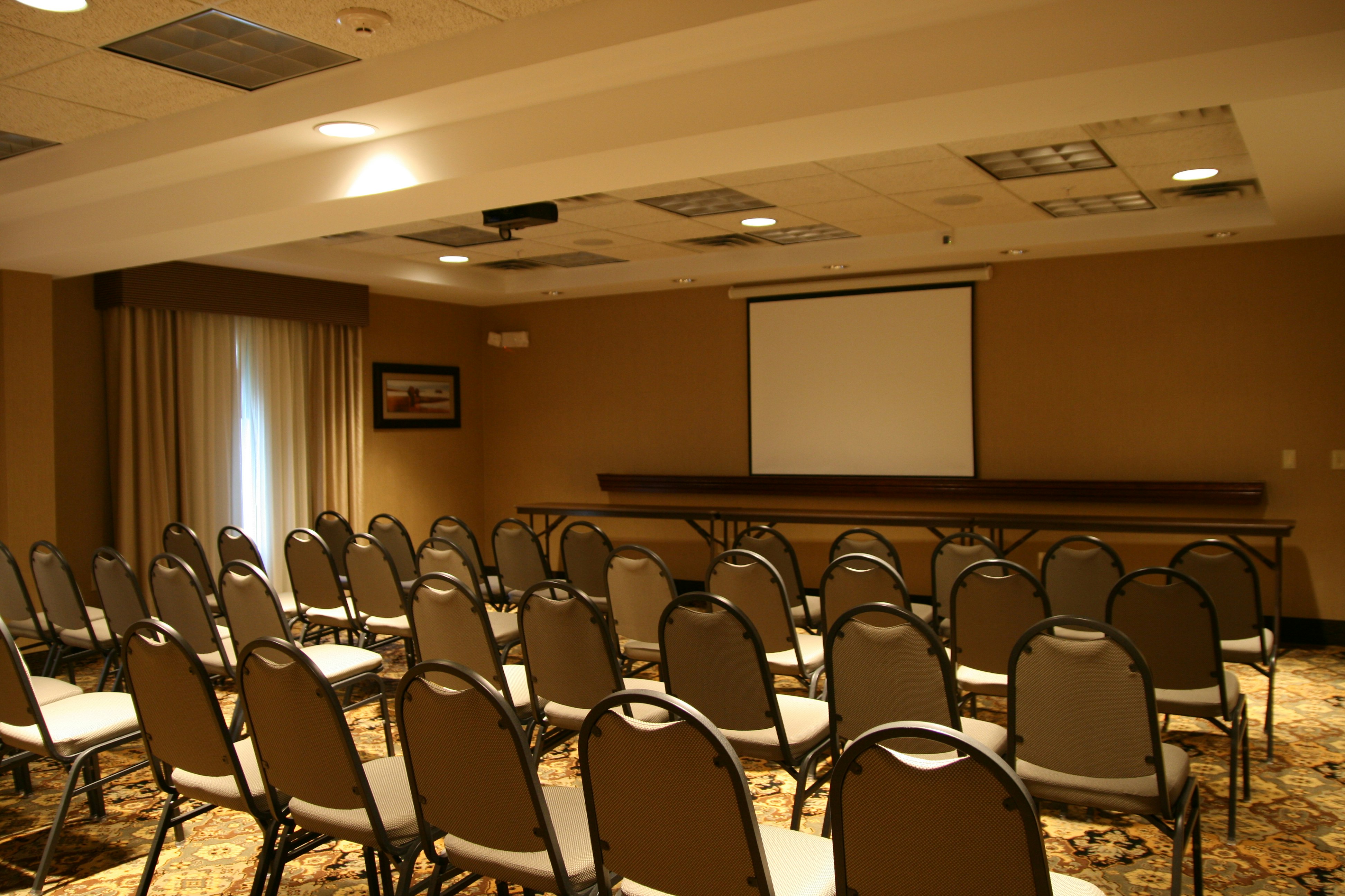 Hampton Inn & Suites Lino Lakes 34/41