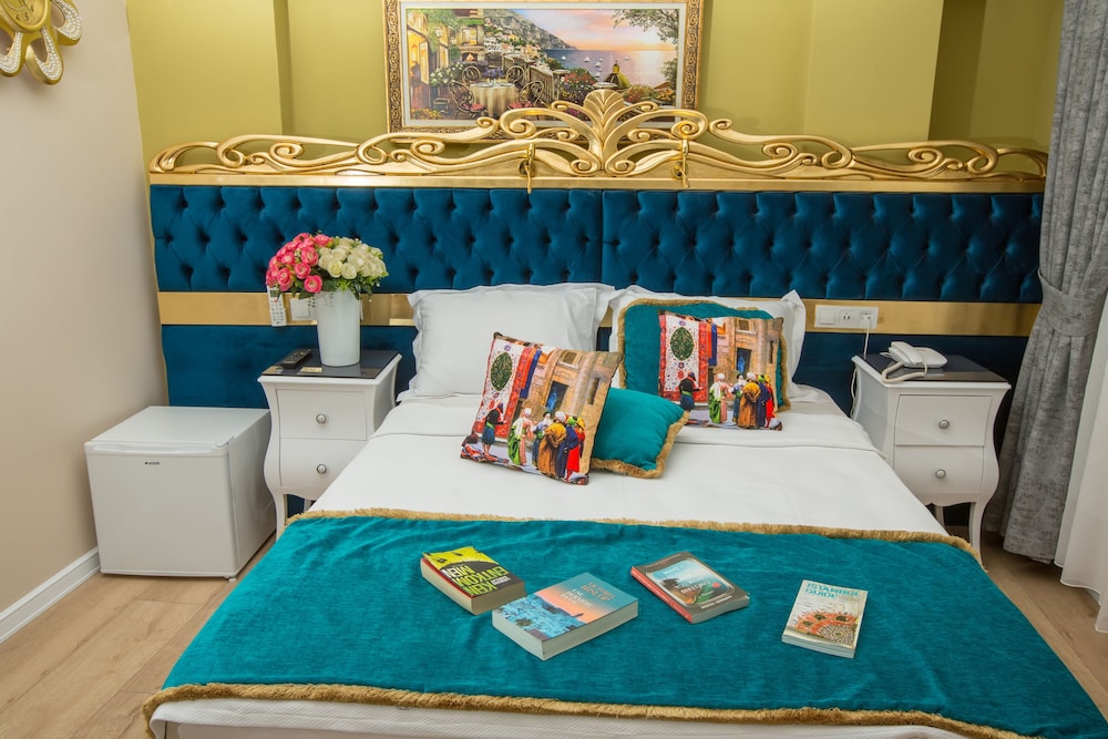 Atlantis Royal Hotel 43/49