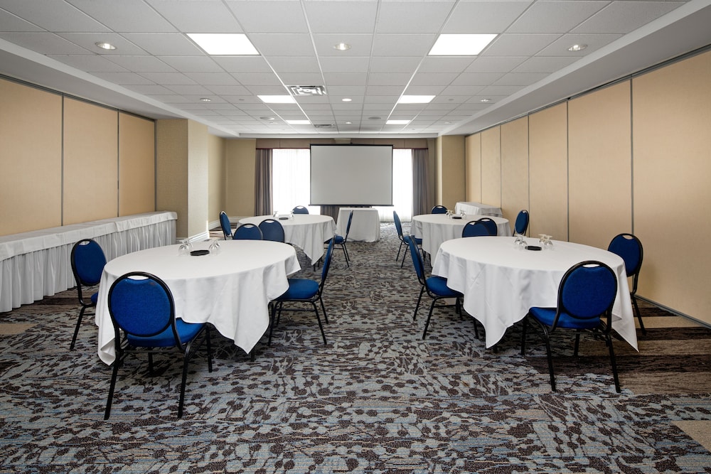 Hilton Garden Inn Toronto/Oakville 35/40