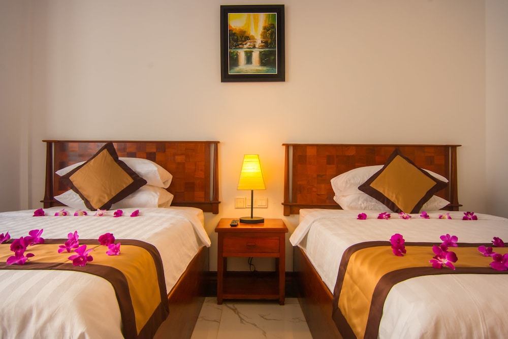 Glorious Hotel and Spa 12/50