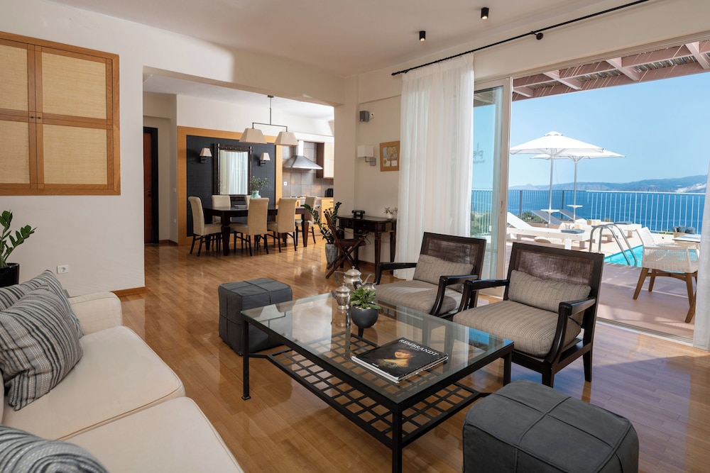 Pleiades Luxurious Villas 29/48