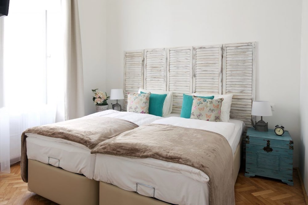 House Beletage 23/71