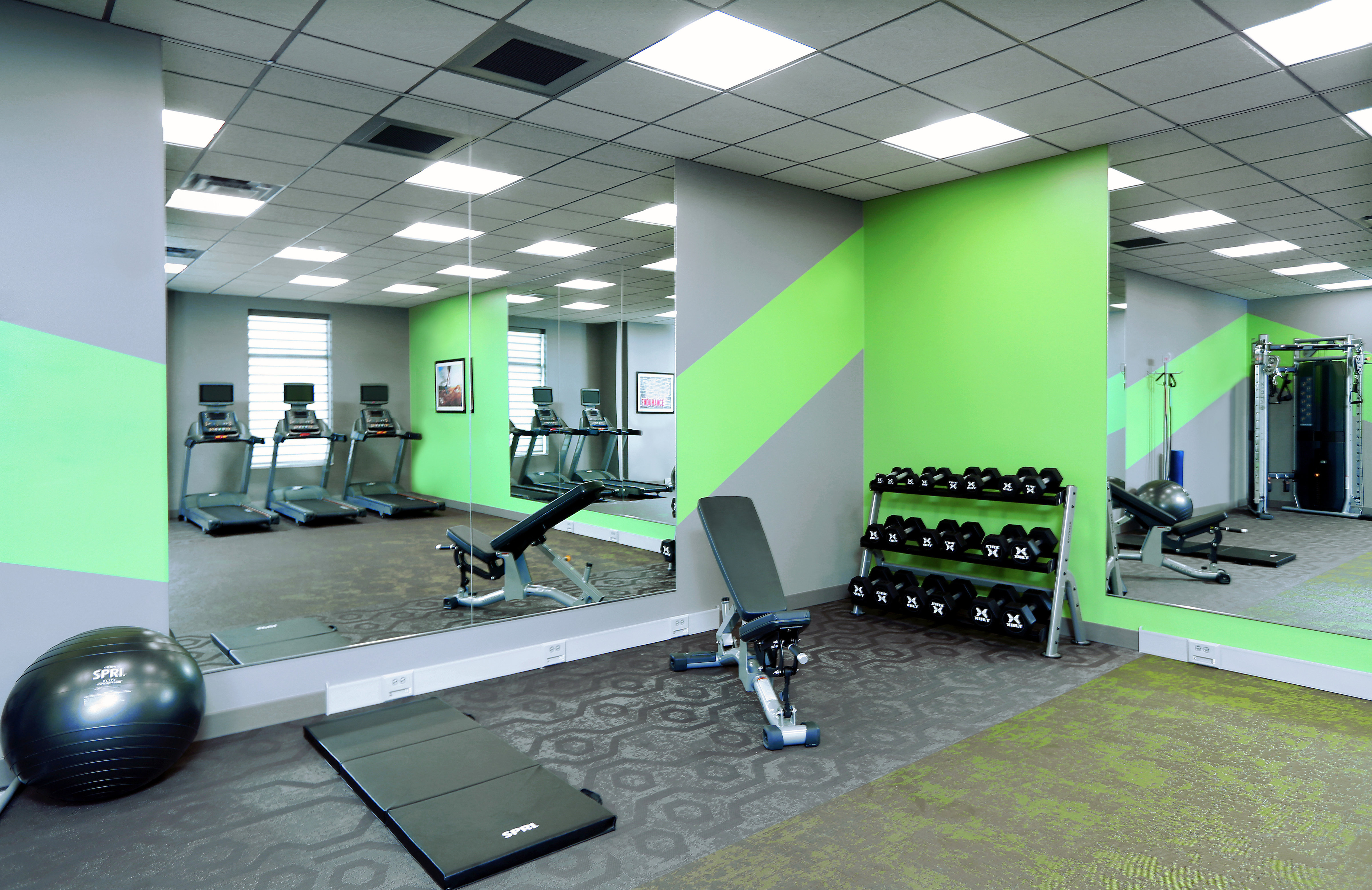 Holiday Inn Hotel And Suites Sioux Falls Airport 24/57