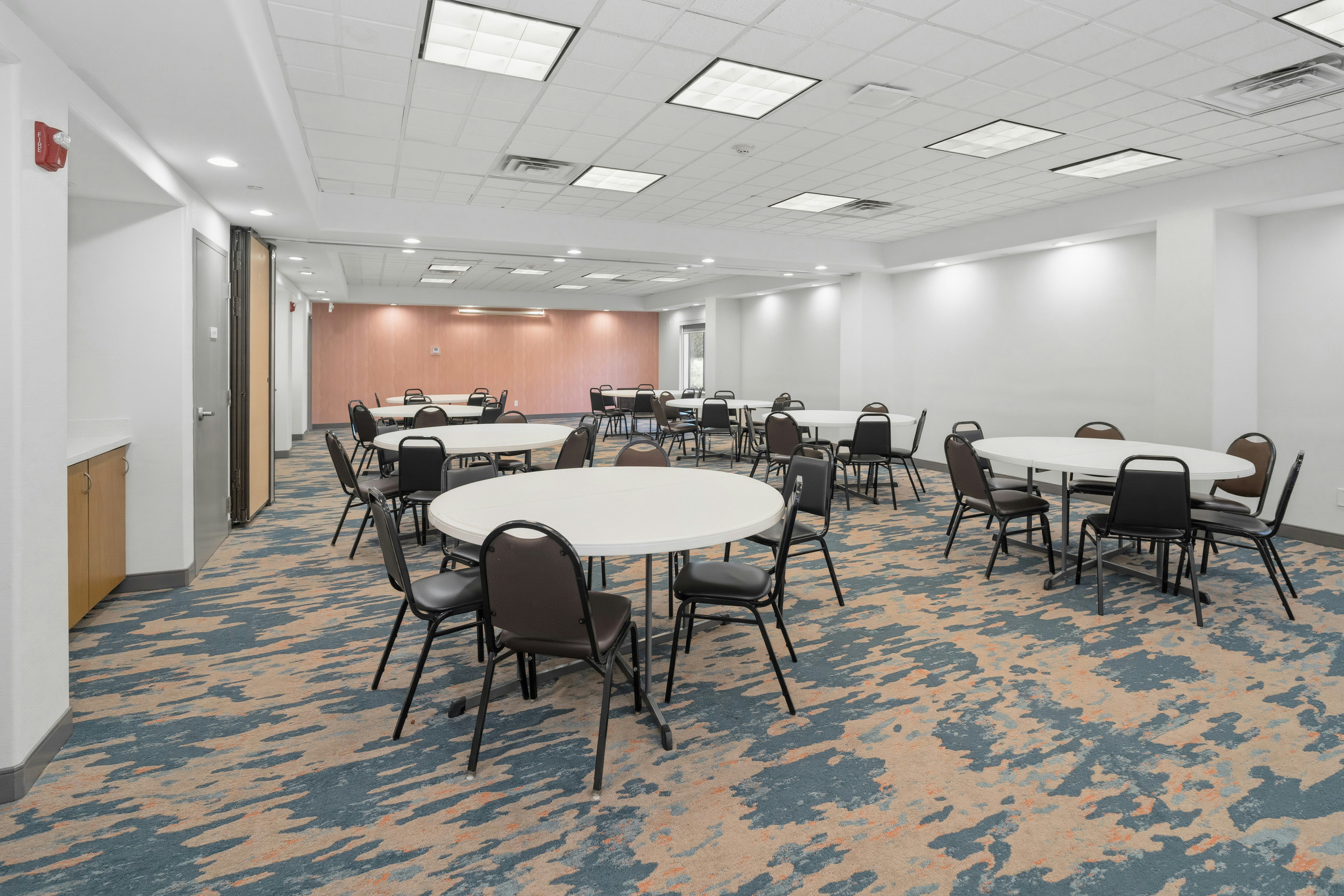 Hampton Inn & Suites Pharr, TX 44/52
