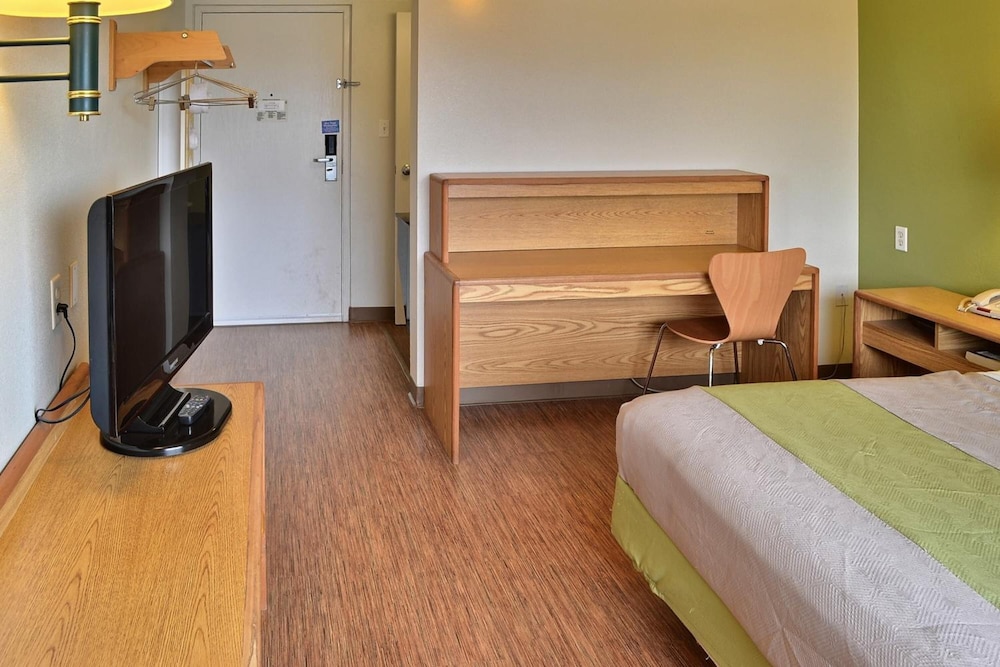 Motel6 Billings, MT - North 26/50