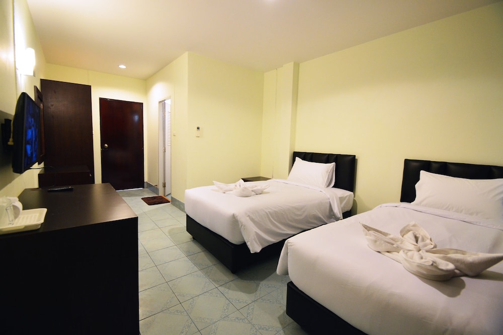 Paripas Express Hotel Patong 20/35