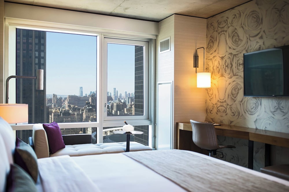 Room, King Bed