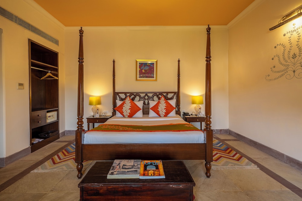 GARDEN, VILLA, SINGLE