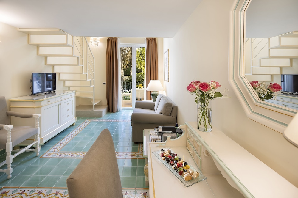 Excelsior Belvedere Hotel & Spa 30/50