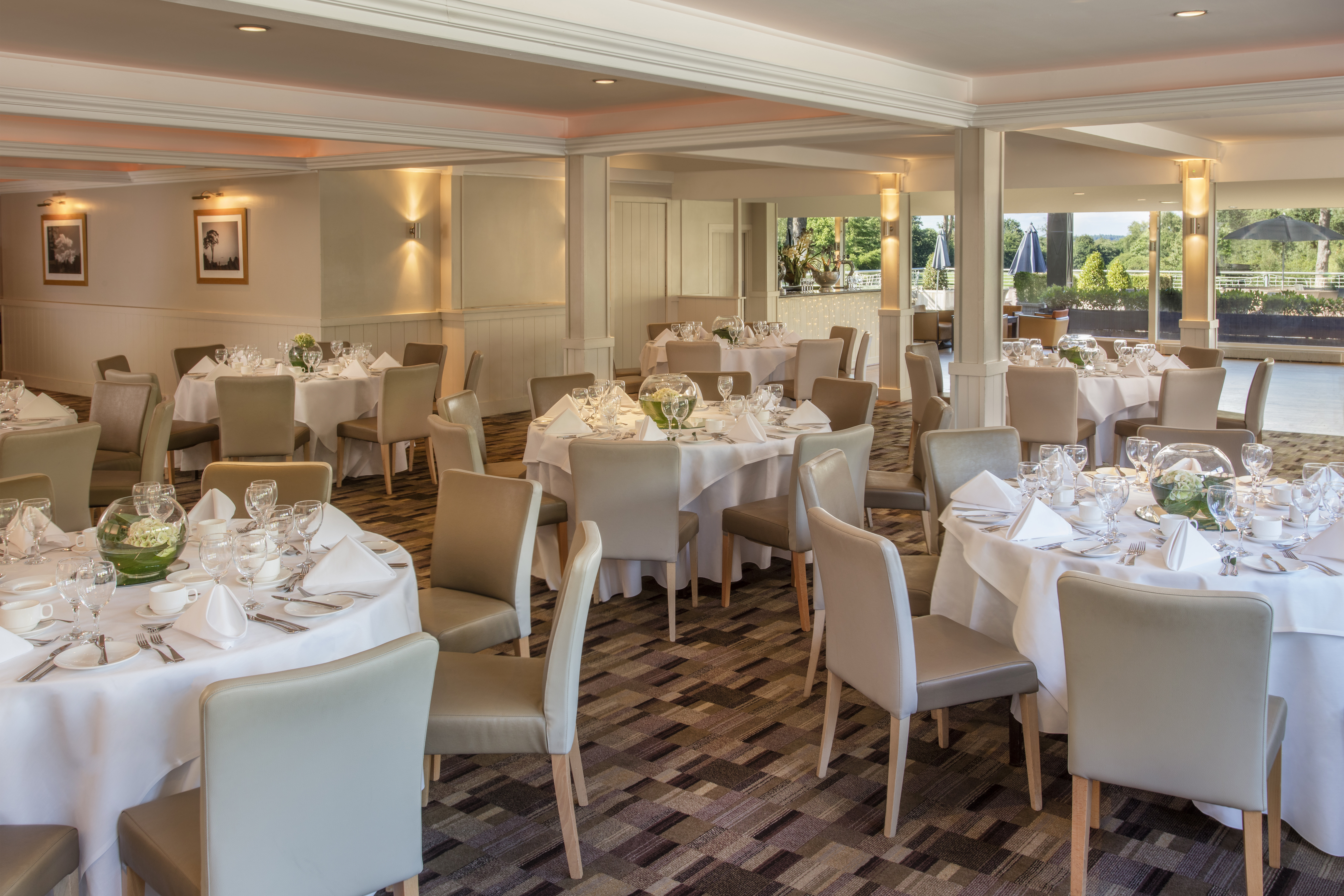 FOXHILLS CLUB AND RESORT WOKING 16/35