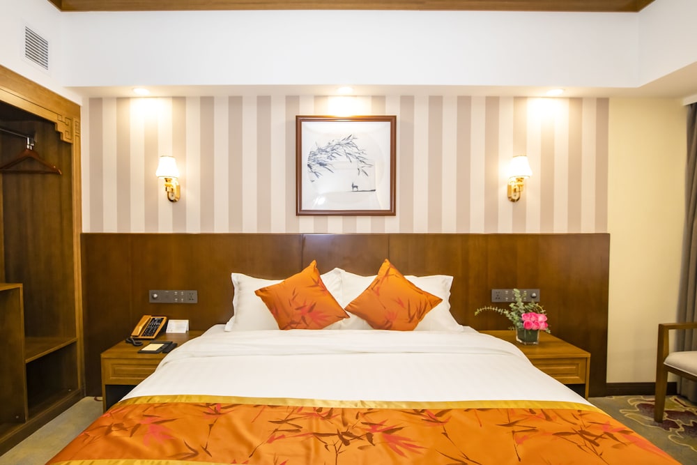Fu Hua Hotel 13/59