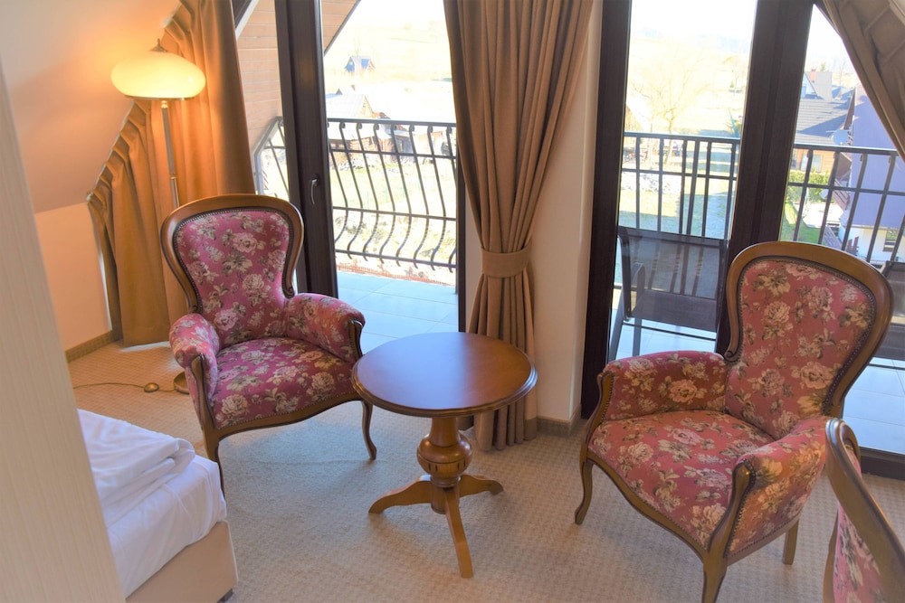 Hotel Paryski Art & Business 40/50