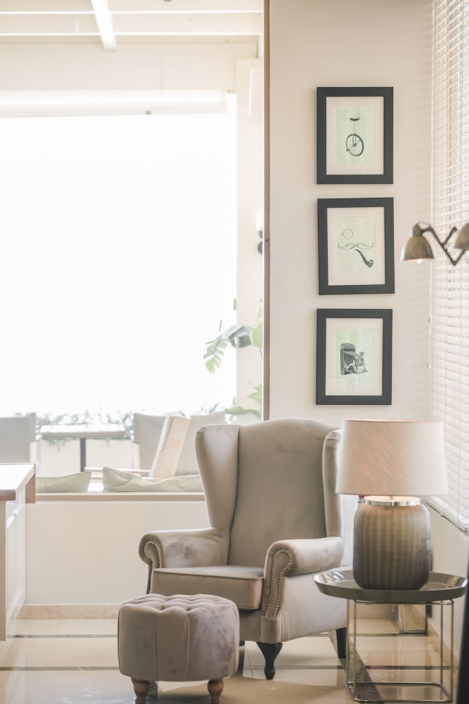 Thalassa Boutique Hotel 46/77