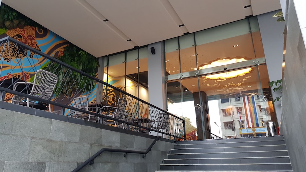 Luminor Hotel Kota 2/48