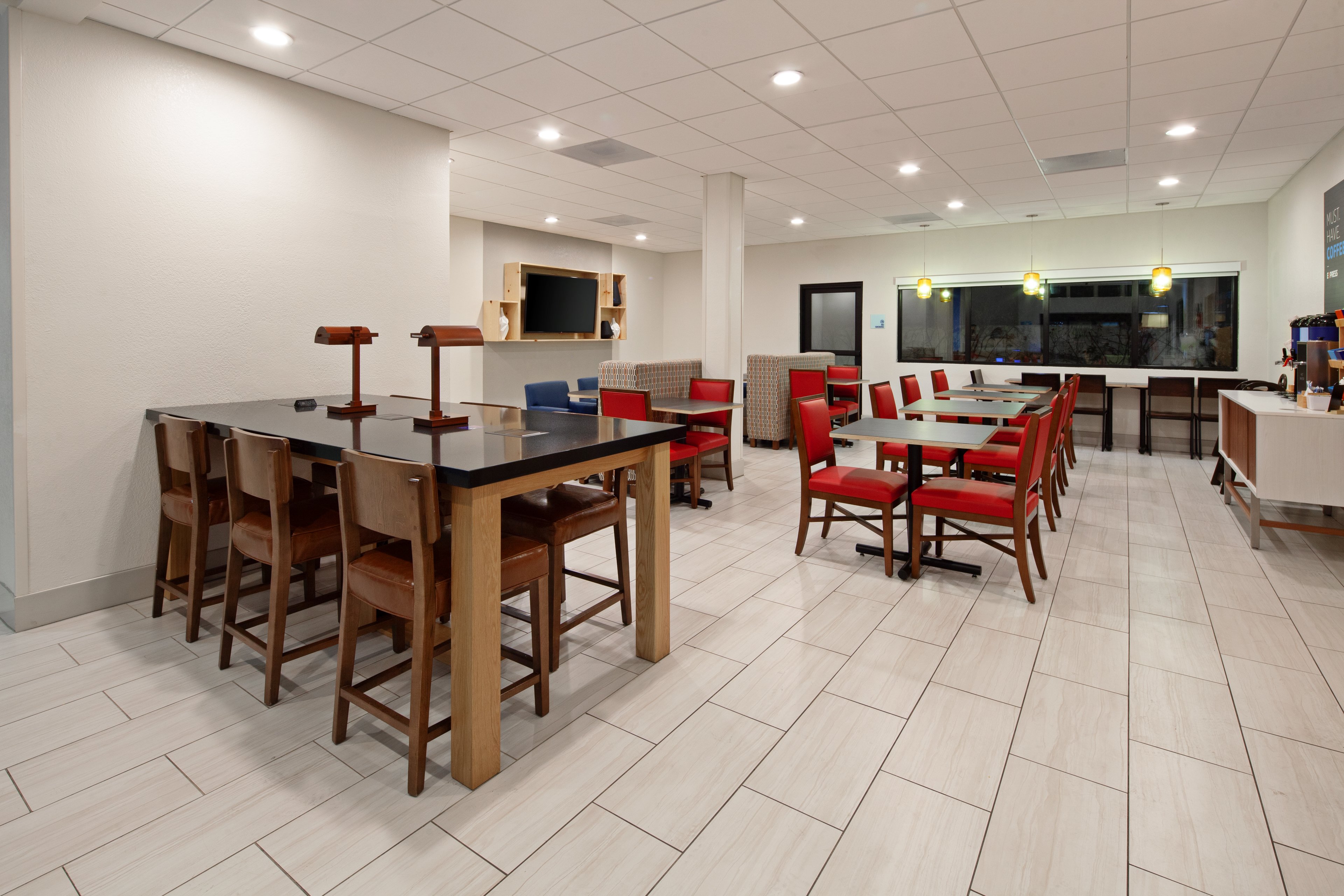 Holiday Inn Express Hotel and Suites Rancho Mirage - Palm Spgs Area 45/61