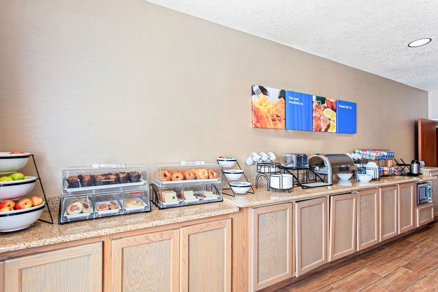 Comfort Inn & Suites I-25 near Spaceport America 14/18