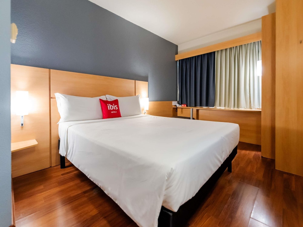 Ibis Joinville 22/58