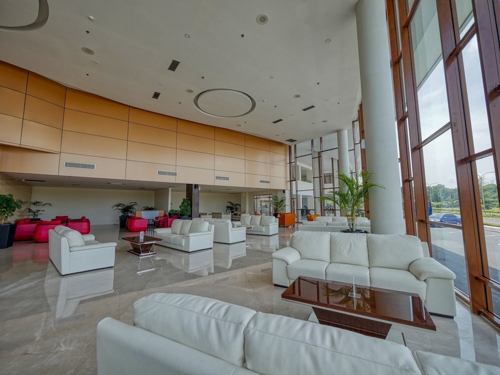 Grand Lagoi Hotel By Willson 10/71
