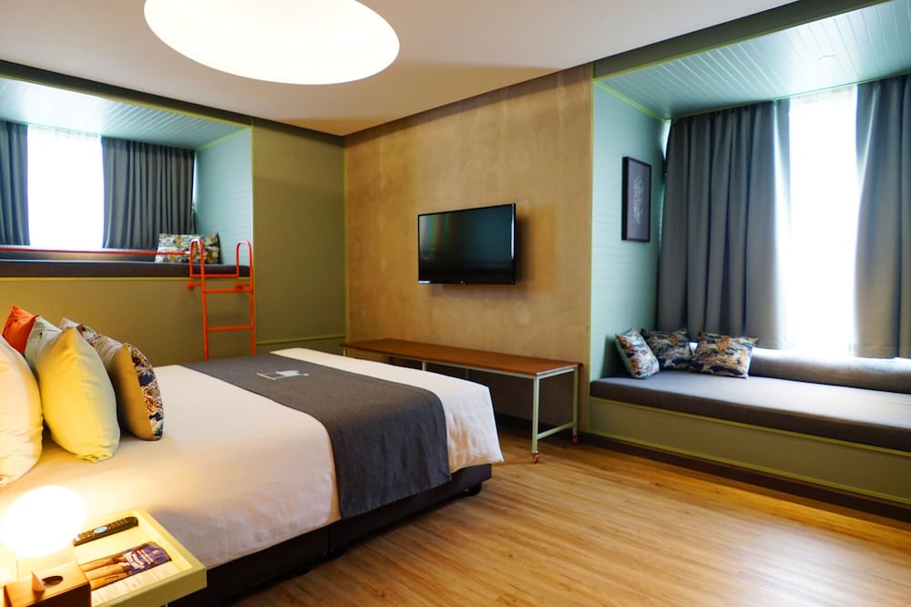 Samsen Street Hotel 16/44