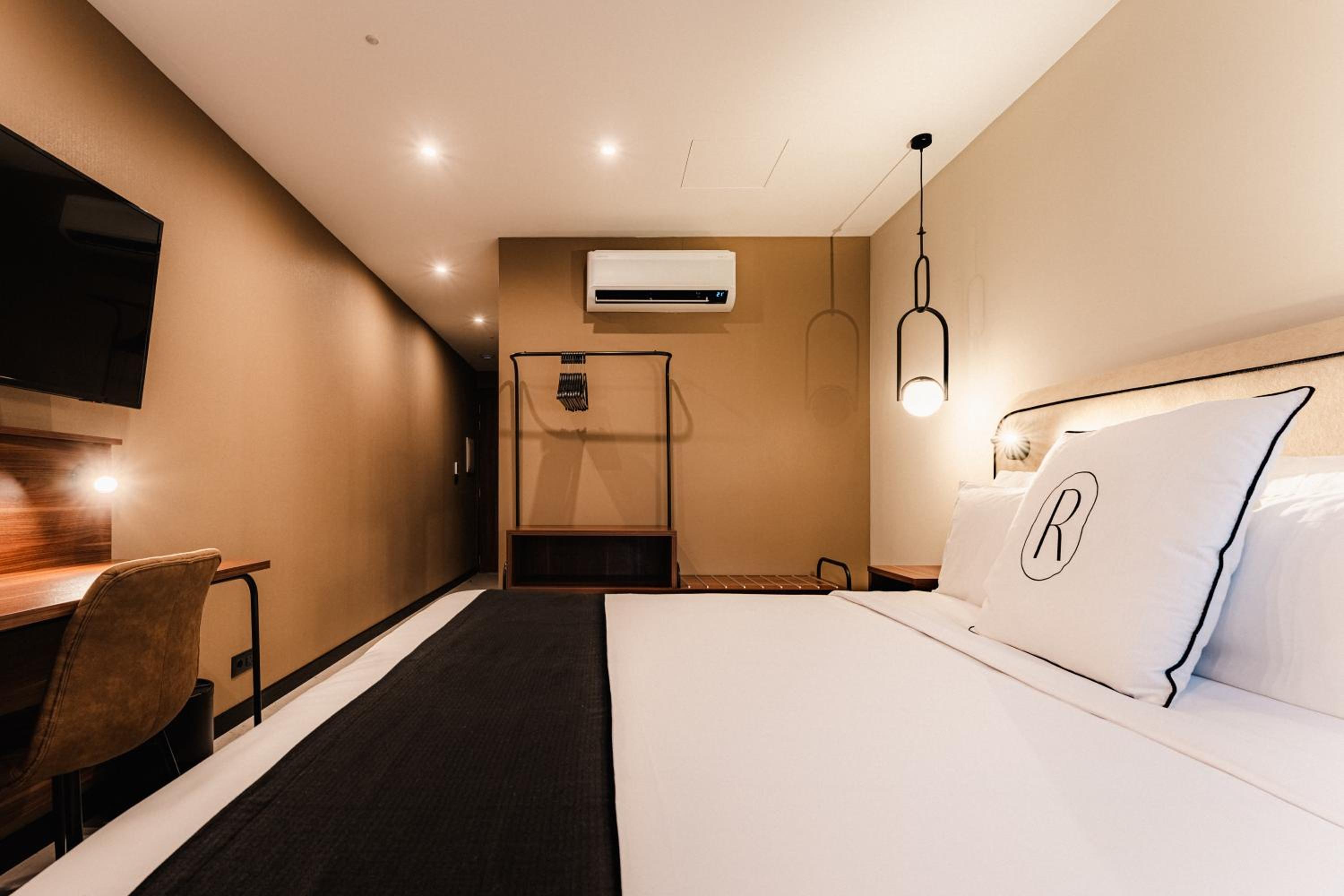 غرفة بريميوم مع دخول الصالة، Royale Sainte Helene Boutique Hotel 7/10