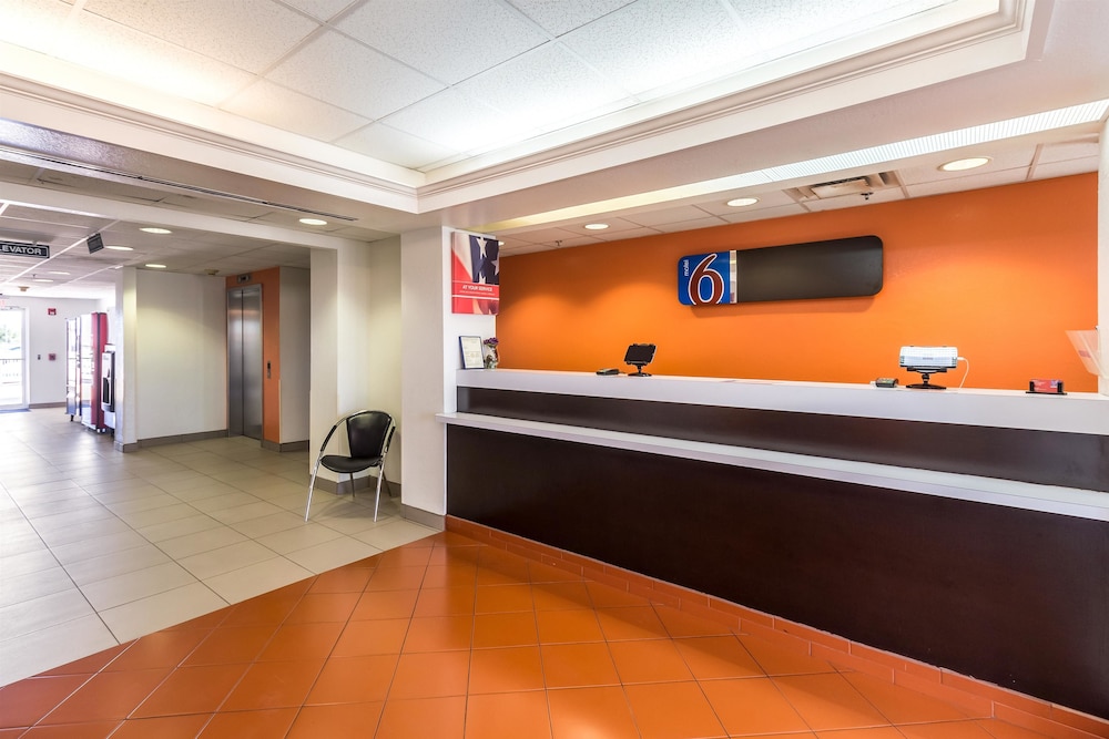 Motel6 Harlingen, TX 9/52
