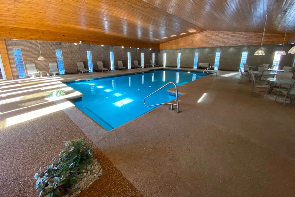 Ramada by Wyndham Lewiston Hotel & Conference Center