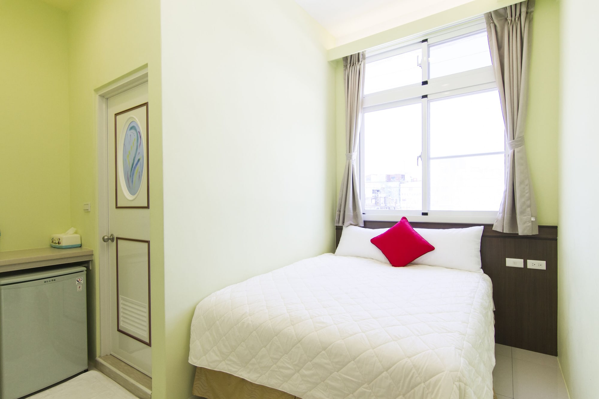 ECONOMY, DOUBLE BED